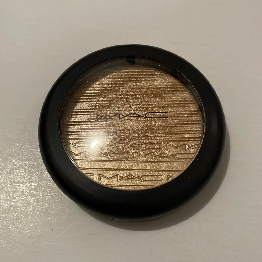 Mac Extra Dimension Skinfinish - Oh Darling 💫🧁